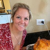 Michele Bence's Instagram, Twitter & Facebook