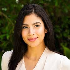 Cecilia Murillo's Instagram, Twitter & Facebook