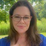 Erin Seward's Instagram, Twitter & Facebook