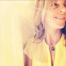 Amanda Magee's Instagram, Twitter & Facebook