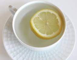 14g (2 sudu kecil) madu. 3 Langkah Minum Air Lemon Yang Benar Untuk Nutrisi Maksimal Womantalk