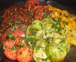 Meli Melo A Muddle And Medley Of Heirloom Tomatoes Recipe Heirloom Tomato Recipes Recipes Tomato