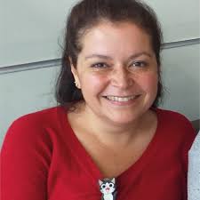 EMOTIVA DESPEDIDA A FUNCIONARIA Profundamente emocionados y con gran pesar  ante su pronta partida, el miércoles 17 de enero despedimos a Anita  Figueroa Toro, joven y destacada funcionaria que trabajó por más