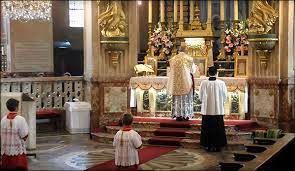 Mis en lien sur ma page fb pour montrer à mes contacts ignorants ce qu'est la messe de toujours. Video De La Grand Messe Du Dimanche Du Bon Pasteur A Saint Nicolas Du Chardonnet Medias Presse Info