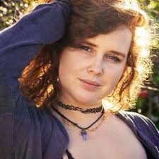 Tara Macpherson (@TaraMacphersonx)