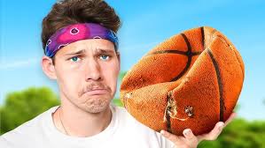 Dunk of the Night: Dwyane Wade Flashes to the Rim