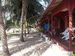 Rainbow chalet located is just right in front of beach. Permai Chalet Tioman Chalets Kampong Juara