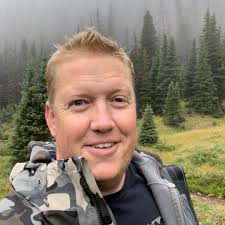 Thanks to everyone who wished Mr. Owl a happy birthday yesterday! He had a  HOOT! 🦉🎉 #mrowl #tootsiepop #mascot #candy