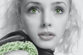 Deborah Cram's Instagram, Twitter & Facebook