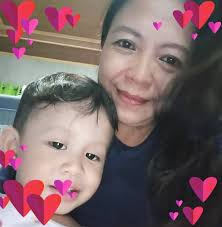 Joyce Doggett in mense