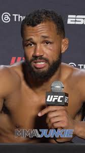 Markus Perez's "ridiculous" Joker gimmick at weigh-ins didn't sit well with  Dricus du Plessis. So he KO'd him. 🤡 #UFCFightIsland5