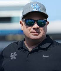 Mark Stoops's Instagram, Twitter & Facebook