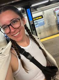 Room for rent in south Asheville house