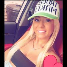 Who does hand tied weft extensions or the IBE method in Jackson TN?