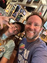 Your Barefoot Neighbor added a...