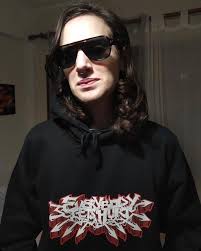 Chris Benetos (@revolt_chrisbeee) • Instagram photos and videos