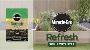 Here i'll share the down and dirty basics to refresh garden soil for immediate planting. How To Use Miracle Gro Refresh Soil Revitalizer Youtube