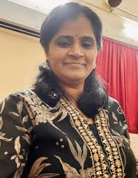 There is always a light to Guide you. My light guides my heart. And I never  cease to do things that sounds right to the heart. Happy Monday dear #qfr  Family. Let's