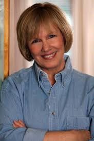 A High-End Finish (A Fixer-Upper Mystery Book 1)