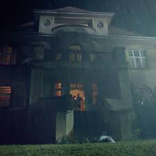 Haus am see ruhig gelegenes ferienhaus auf großem grundstück. Das Gespenst In Seinem Haus Tv Kino