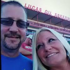 What are good salad bars for lunch?