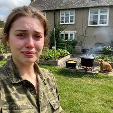 Today is my birthday, but I don't have a cake. I cooked my potatoes... no  one greets me.🥲😀😀