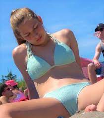 Upskirts the view up a woman's skirt as seen from underneath, exposing her underwear Cameltoe Sexy Candid Girls