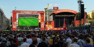 Les supporters suisses mettent l'ambiance en fan zone. Euro 2016 C Est Quoi Les Fan Zones