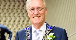 Hij is daarvoor opzoek naar eindhovenaren die wel wat extra aandacht kunnen. Beschouwing Wie Is John Jorritsma Eigenlijk Algemeen Ed Nl