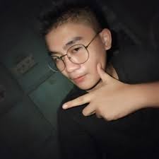 Is being deemed too white for Asians and too foreign for whites common?