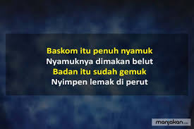 Dari sabda rasulullah saw tersebut menerangkan bahwa dengan membaca ayat kursi sebelum tidur maka kamu akan dijaga dan dilindingi dari. 25 Contoh Pantun Sindiran Yang Menarik Dan Berkesan Dalam Hati
