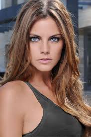 Amaia Salamanca es Paula Dante De Garza