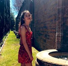 Grace is an animal lover. Grace Kaufman ×'×˜×•×•×™×˜×¨ Sunshine On My Shoulders
