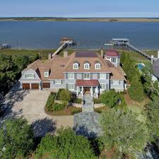 Extreme Homes 2018 Hgtv S Ultimate House Hunt Hgtv House Styles House Hunting Home