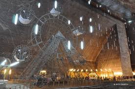 La 20 min pe jos de centru. Turda Salt Mine Salina Turda Turda Salina Amusement Park