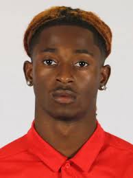 Lawrence breaks school record at Alumni Invitational