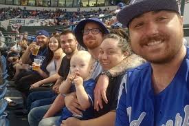 Fundraiser for Mickenzie Jones by John Scott : Support for little Paisley  and her momma Kalina