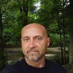 Jerry Blom's Instagram, Twitter & Facebook