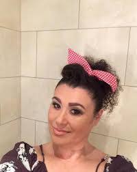 Mona Sinclair's Instagram, Twitter & Facebook