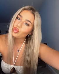 Linds ✮ (@lindsey.martinn) • Instagram photos and videos