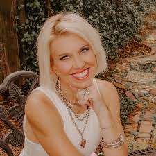 Tara Daniel updated her profile picture.