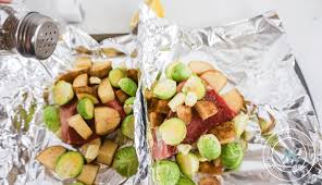 Rib eye steak foil pcket oven. Super Easy Garlic Steak And Potato Foil Packs In The Oven