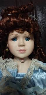 Paradise Gallery Porcelain Doll 17"Inc victoria style T.C. 1995 Cindy Shafer  กระเบื้องไซส์16-17 นิ้ว สินค้าเป็นสินค้ามือสองขอคนรับสภาพได้  ต้องไปทำความสะอาดเพิ่มไม่มีตำหนิแตกหัก ชุดครบ ชุดเป็นสไตล์วิคตอเรีย  รองเท้าเป็นกระเบื้องถอดไม่ได้ ตำหนิคือตุ้มหู ...