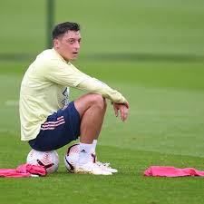 Mesut ozil has struggled since joining fenerbahce (image: Mesut Ozil Fenerbahce Transfer Complete German Midfielder Leaves Arsenal The Short Fuse