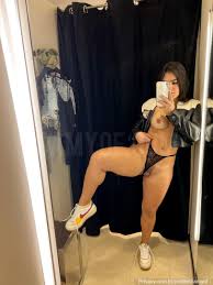 Nudes novinha gostosa mostrando a buceta e os peitos Xvideos ⭐ Não Conto