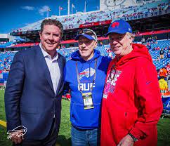 Dan Marino, Jim Kelly and Shooter McGavin pregame. What a crew!