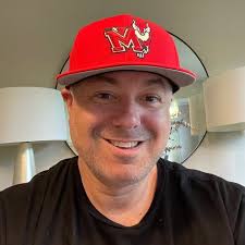 It's also worth celebrating the team who made the wonderful Film Elf. Lots  of Jewish names in the credits there.