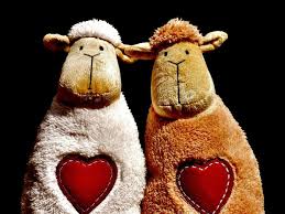 A small but thoughtful present can make an even greater impact than one that costs a lot of money. Friendship Day 2018 Gifts For Him And Her Friendship Day Gift Ideas For Boyfriend Friendship Day Gift Ideas For Girlfriend