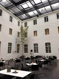 Im #maxhaus ist die raumtemperatur dauerhaft angenehm, auch wenn es im freien heiß wird. Main Dish Bild Von Klosterhof Bistro Im Maxhaus Dusseldorf Tripadvisor