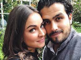 Ask anything you want to learn about claudia martín by getting answers on askfm. Claudia Martin Retrata La Empatia Del Mexicano En Fuego Ardiente